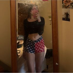 usa shorts small/medium and are stretchy